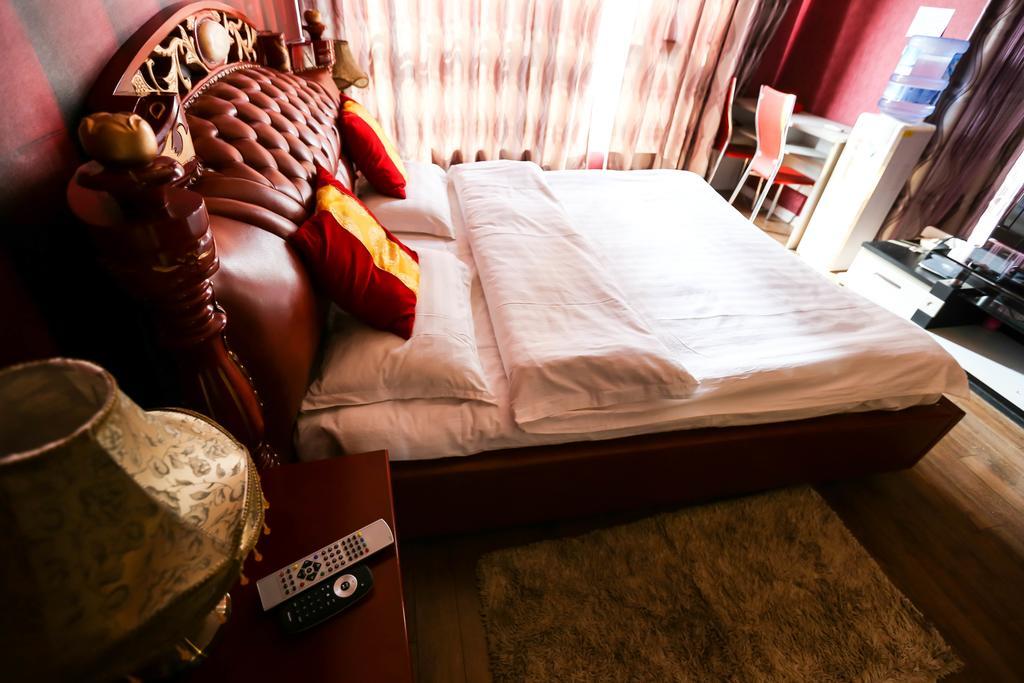 Nissi Holiday Hotel Куньмин Экстерьер фото