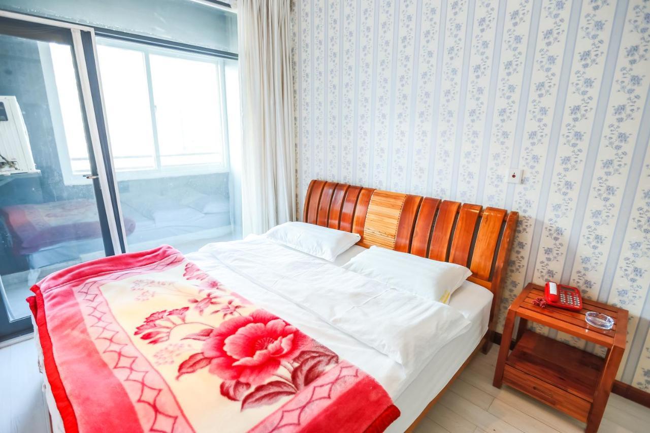 Nissi Holiday Hotel Куньмин Экстерьер фото